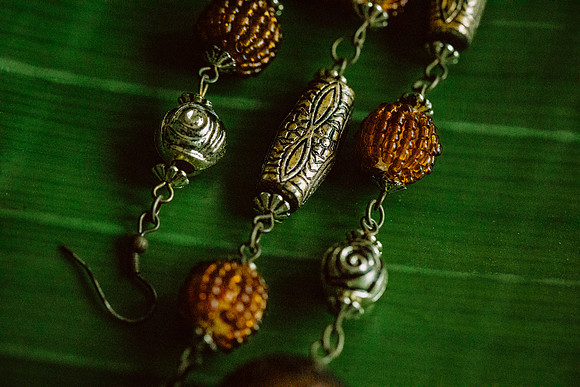 Ana Retro Earrings & Necklace