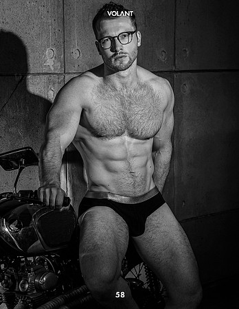Volant Homme Magazine No 4